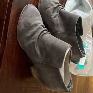 Grey Clarice Heeled Bootie Size 10W